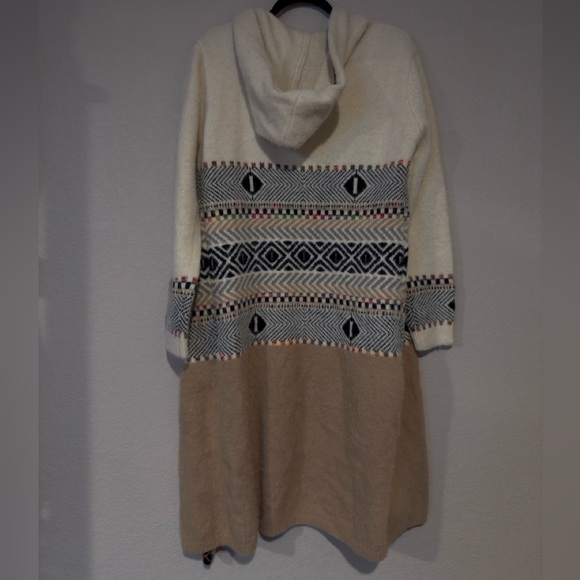 Women's Cream and Tan Hooded Cardigan - Picture 4 of 4